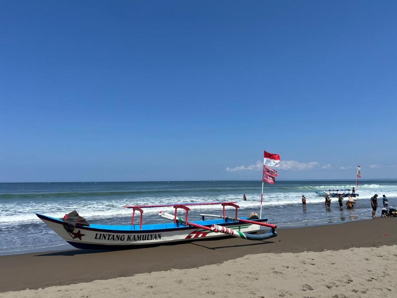 Hotel Century Pangandaran Exterior photo