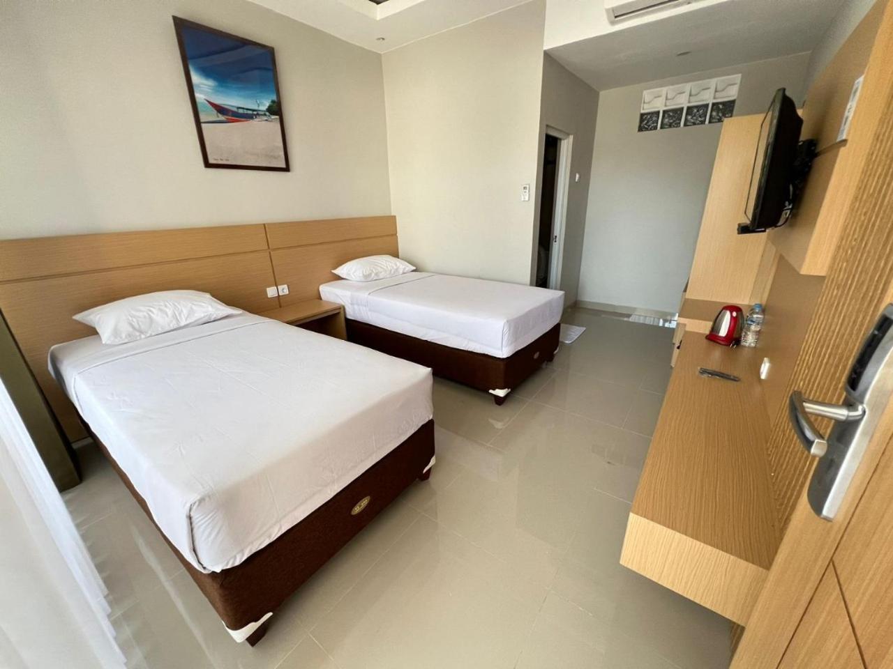 Hotel Century Pangandaran Exterior photo